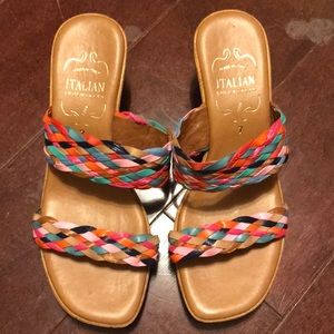 NEW Italian Shoemakers Wedge Sandals